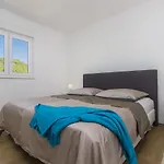 Gornje Starine דירה