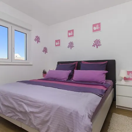 Gornje Starine 公寓 *