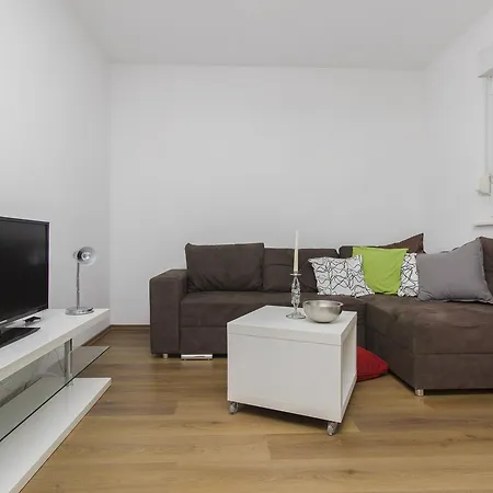 Apartament Gornje Starine *