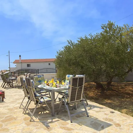 Gornje Starine 公寓