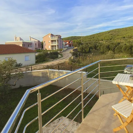 Gornje Starine 公寓 *