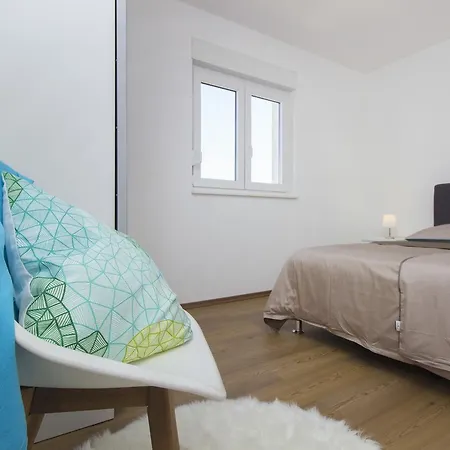 Gornje Starine 公寓