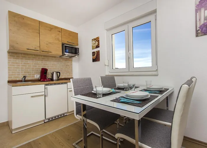 Gornje Starine דירה *