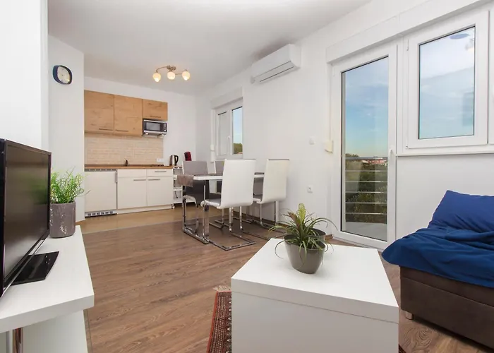 דירה Gornje Starine